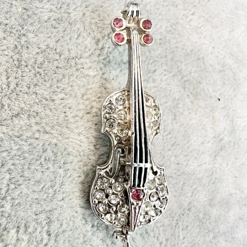 Vintage Silver Tone Violin Musical instrument Clear/Pink Rhinestone Brooch Pin - Picture 3 of 6